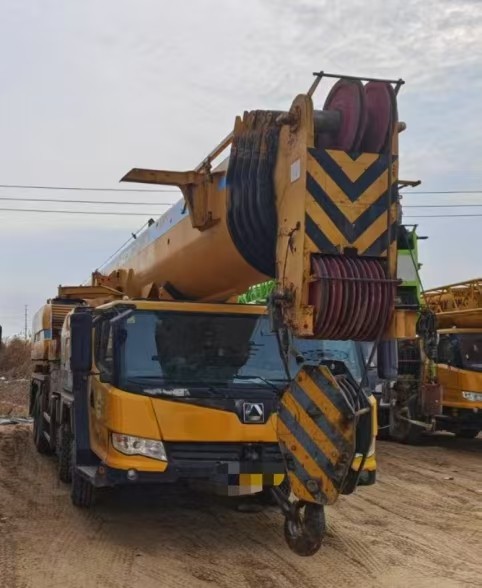 Five-Arm Crane Jib XCT80L5 2020 Years XCMG Mobile Crane 80tons for Heavy-Duty Construction Projects