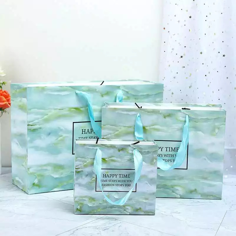 Customized Logo 180gsm-500gsm Boutique Paper Bag With Handles