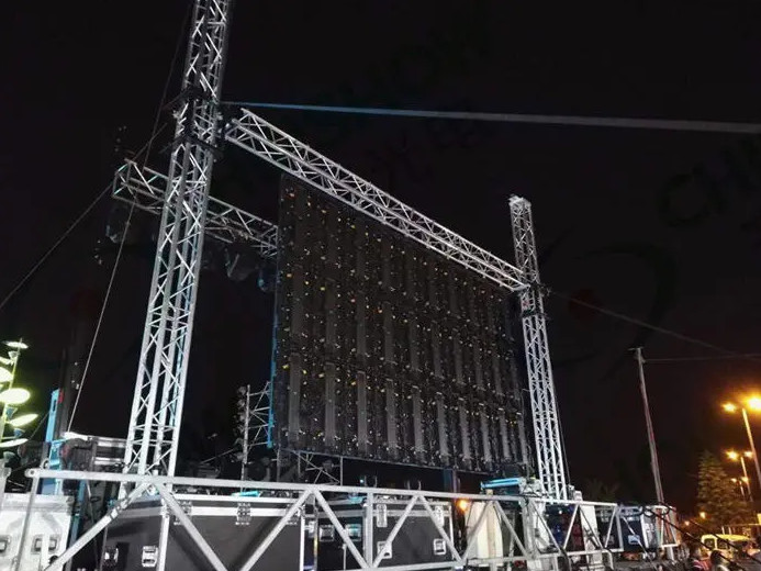 P4 Outdoor Advertising Full Color LED Screen Panel Board Display