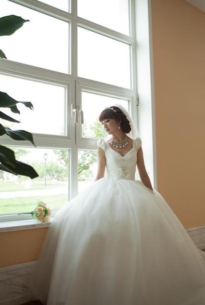 Buy cheap PLASTIC LENTICULAR high quality 3D Wedding Photo with frame pet ps pp lenticular printing photo from wholesalers