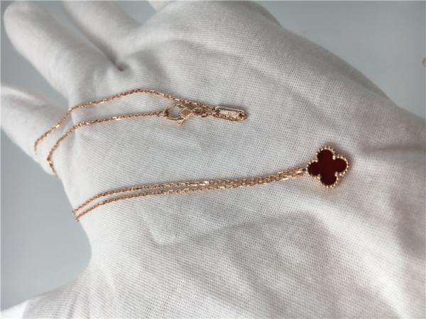 Buy cheap Lower Shaped Thin Gold Chain Necklace , 18k Gold Pendant Necklace With Gemstone from wholesalers