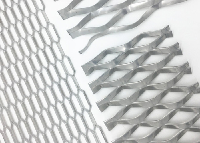 8x12mm Diamond Hole Galvanized Expanded Wire Mesh 0.5mm Thickness