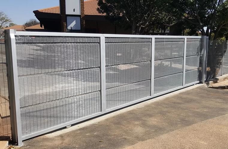 Visually Attractive Anti Climb Temporary Fencing Hot Dip Galvanized For Military Sites