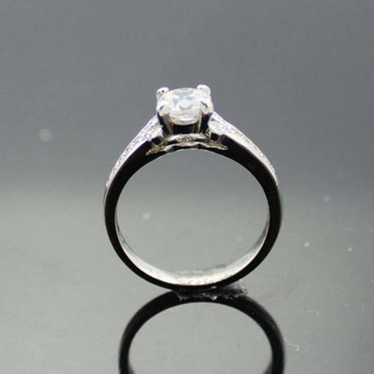 Sterling Silver Engagement Ring with 5mm Round Blue Topaz Cubic Zirconia(F40)