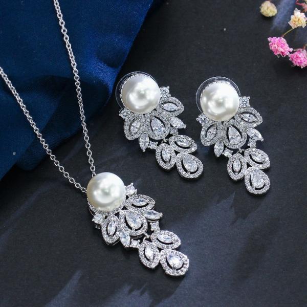 Buy cheap Luxury Crystal Bridal Wedding Jewelry Pearl Rhinestone Women Girls Necklace Sets Engagement Pa from wholesalers
