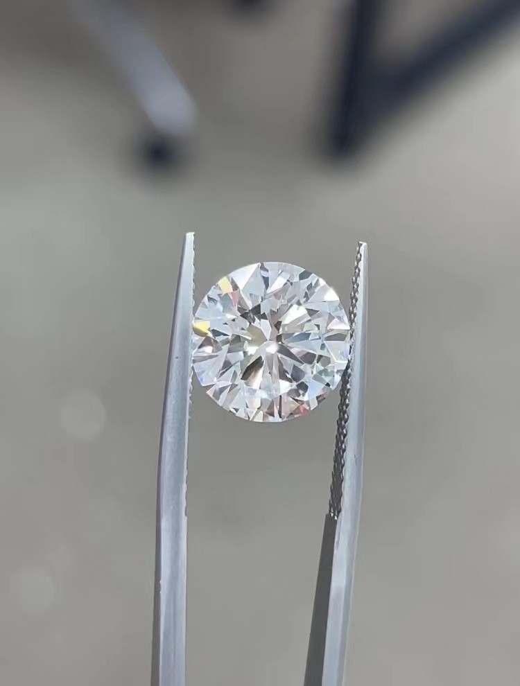 Large Size 4ct Lab Created Synthetic Diamonds White Round Brilliant Cut IGI Certified
