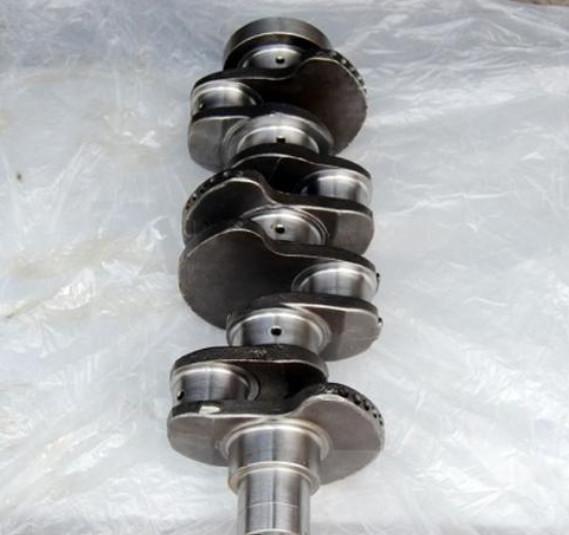 Buy cheap PC200-5 Spare Parts Diesel Engine Crankshaft S6D95 6D95 6207-31-1100 from wholesalers