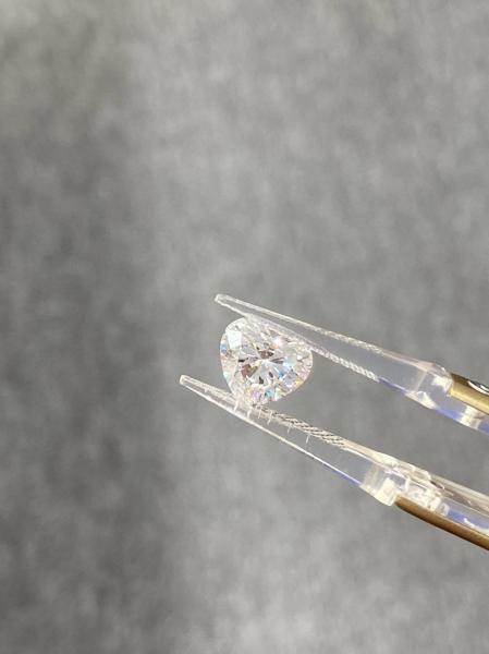 CVD Heart Cut 2.34ct-2.45ct EFG VS1/VVS2 Matched Jewelry IGI Certificated Heart