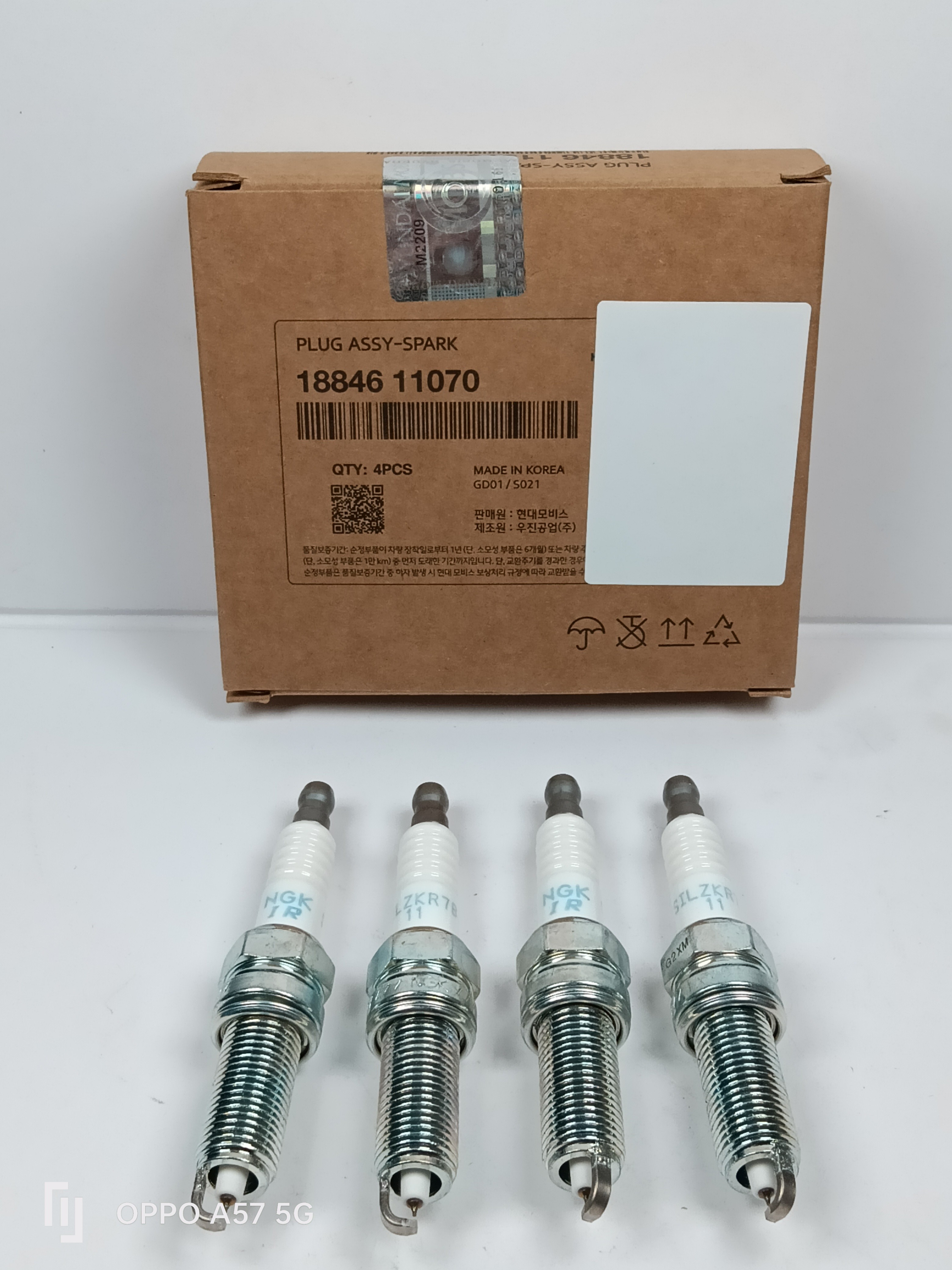 18846-11070 Auto Spark Plugs 4Pcs For HYUNDAI ELANTRA SANTA FE KIA FORTE SOUL