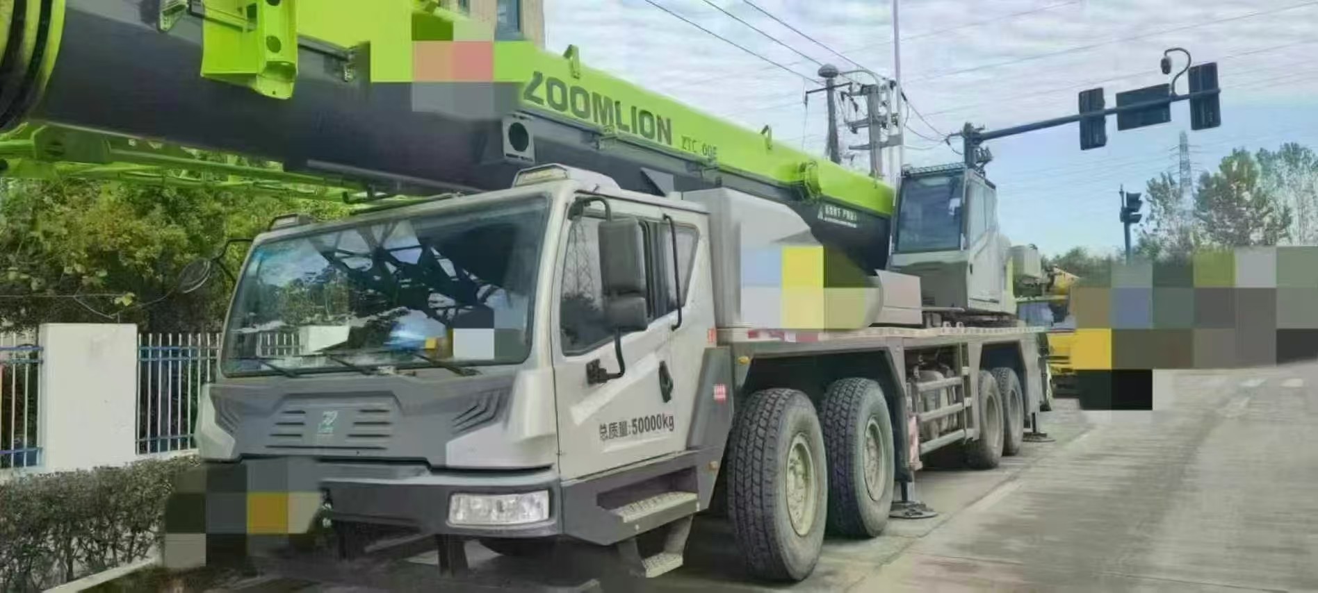 2021 Years Zoomlion Mobile Crane 80 Tons With Five-Arm Crane Jib For Heavy-Duty Construction Projects