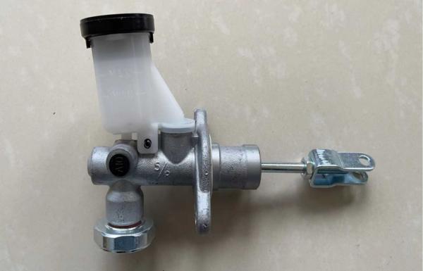 CLUTCH MASTER FITS Nissan 306103S107 Clutch Master Cylinder 306103s107 Clutch