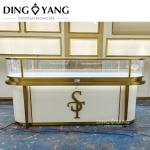 Super White Tempered Glass Jewellery Shop Showcase With Low Power Consumption