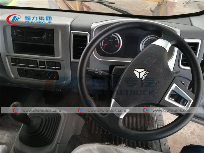 160hp 10000L Oil Tanker Truck For Vehicles Refueling