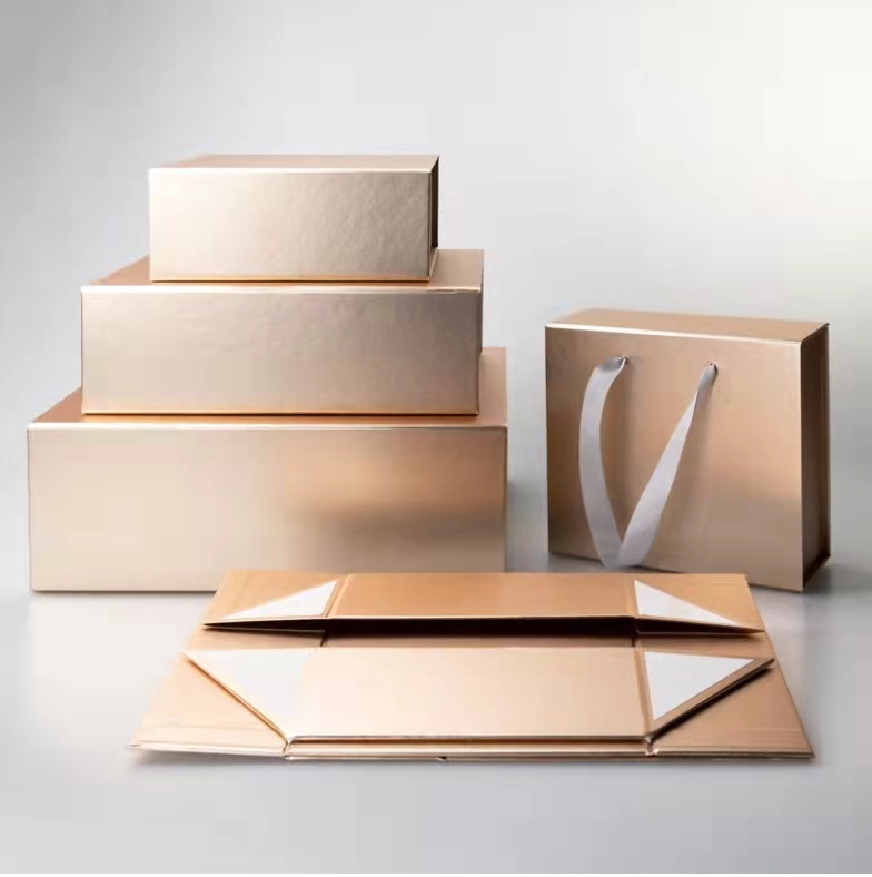 Rectangle Cardboard Shoe Boxes CMYK Printing With Magnetic Closure