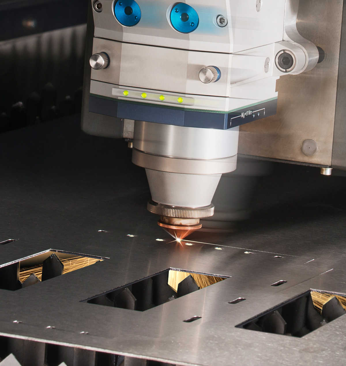 MAX Raycus Laser Source 1kW/2kW/3kW Metal Sheet Cutting Machine with Quick Fast Speed