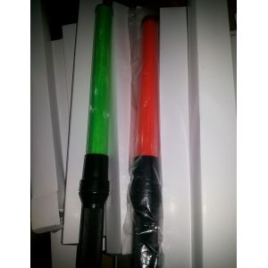 Light Baton With Green Bulb Color And ABS Handle Powered By 3 AA Batteries