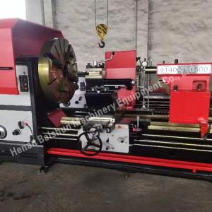 China Horizontal Gap Bed Lathe Machine 130mm Spindle Bore Hobby Lathe on sale
