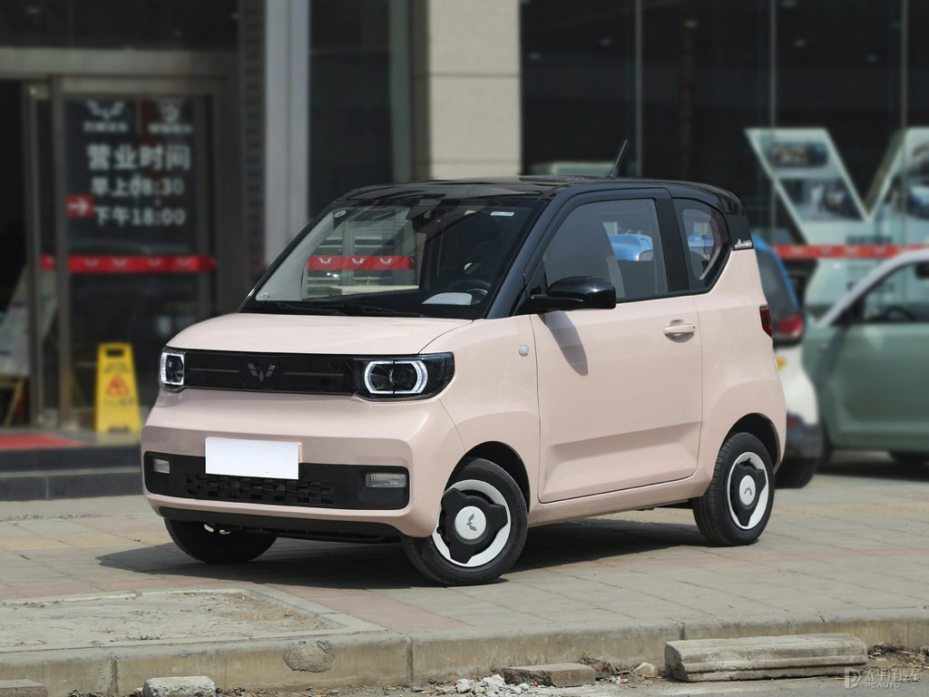 Hongguang MINIEV 4 seater electric car 2022 easy model lithium iron phosphate small new energy vehicle travel convenience