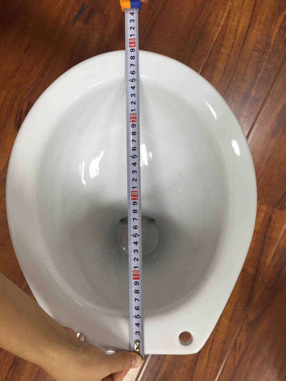P Trap Right Hand Flush Toilet Gravity Flushing 395x285mm