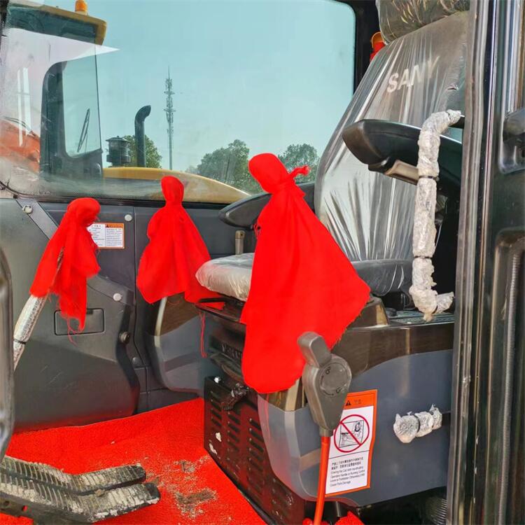 Original Hydraulic Valve ISUZU Engine SANY60C Second-hand Crawler Excavator in Shanghai