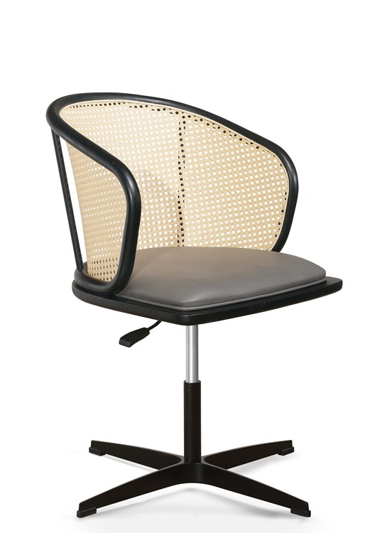 0.121CBM Cane Swivel Desk Fabric Executive Chair 17in PU Leisure