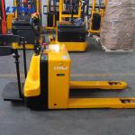 Heavy Duty Stand On Electric Pallet Jack , 3 Ton Warehouse Pallet Trucks