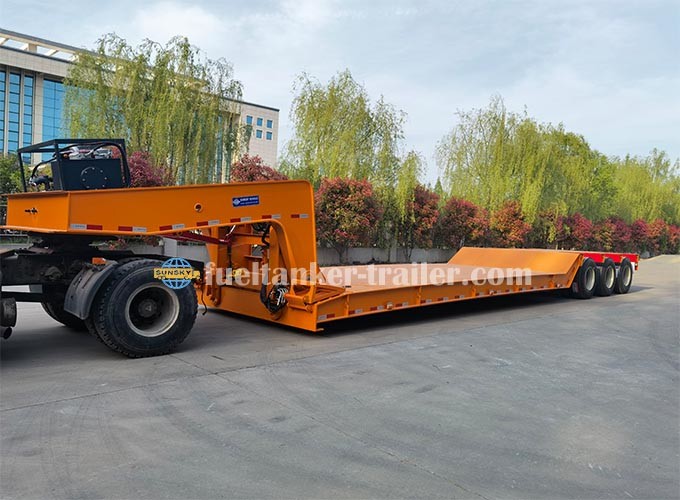 removable goosececk low bed trailer