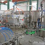 Beer Carbonated Soft Drink Filling Machine 5000 Bottle Per Hour