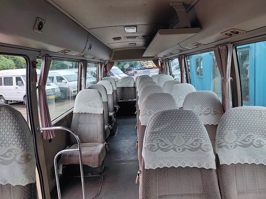 Used buses diesel Bus 23-seater cheap diesel Bus mass models
