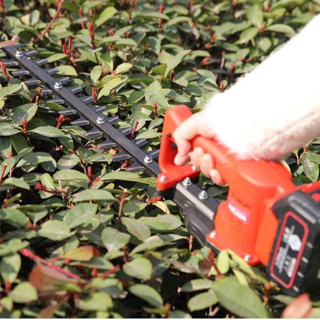Multifunctional Brushless Electric Hedge Trimmer 21V Handy Cordless Hedge Cutters