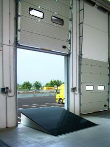 Wholesale Yard Ramp Lip Dock Leveler 6T 10T Capacity Hydraulic Loading Dock Ramps IP54 For Truck from china suppliers