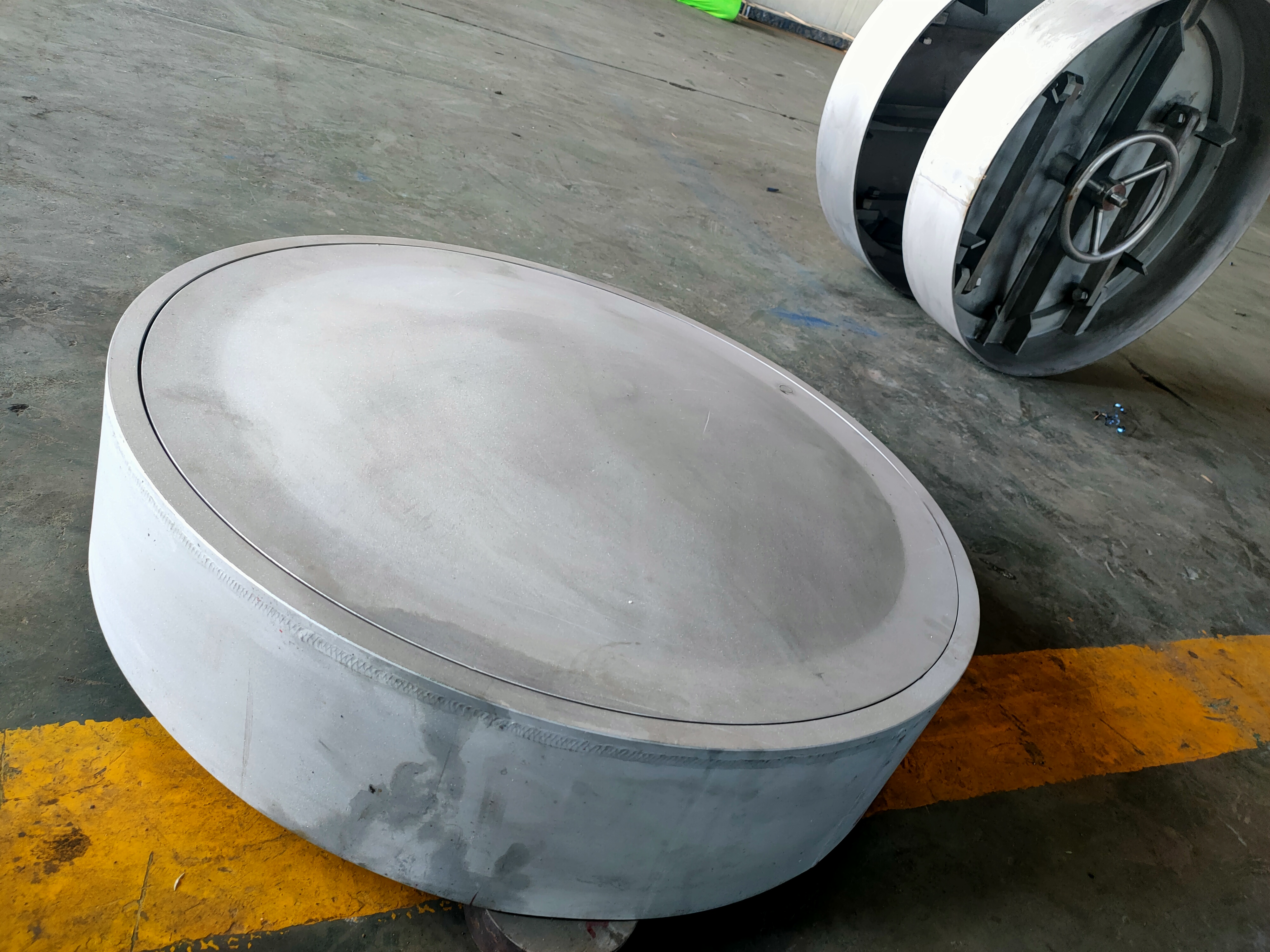 Customized Metal Water Meter Hinged Manhole Cover for Dehydration and Safety