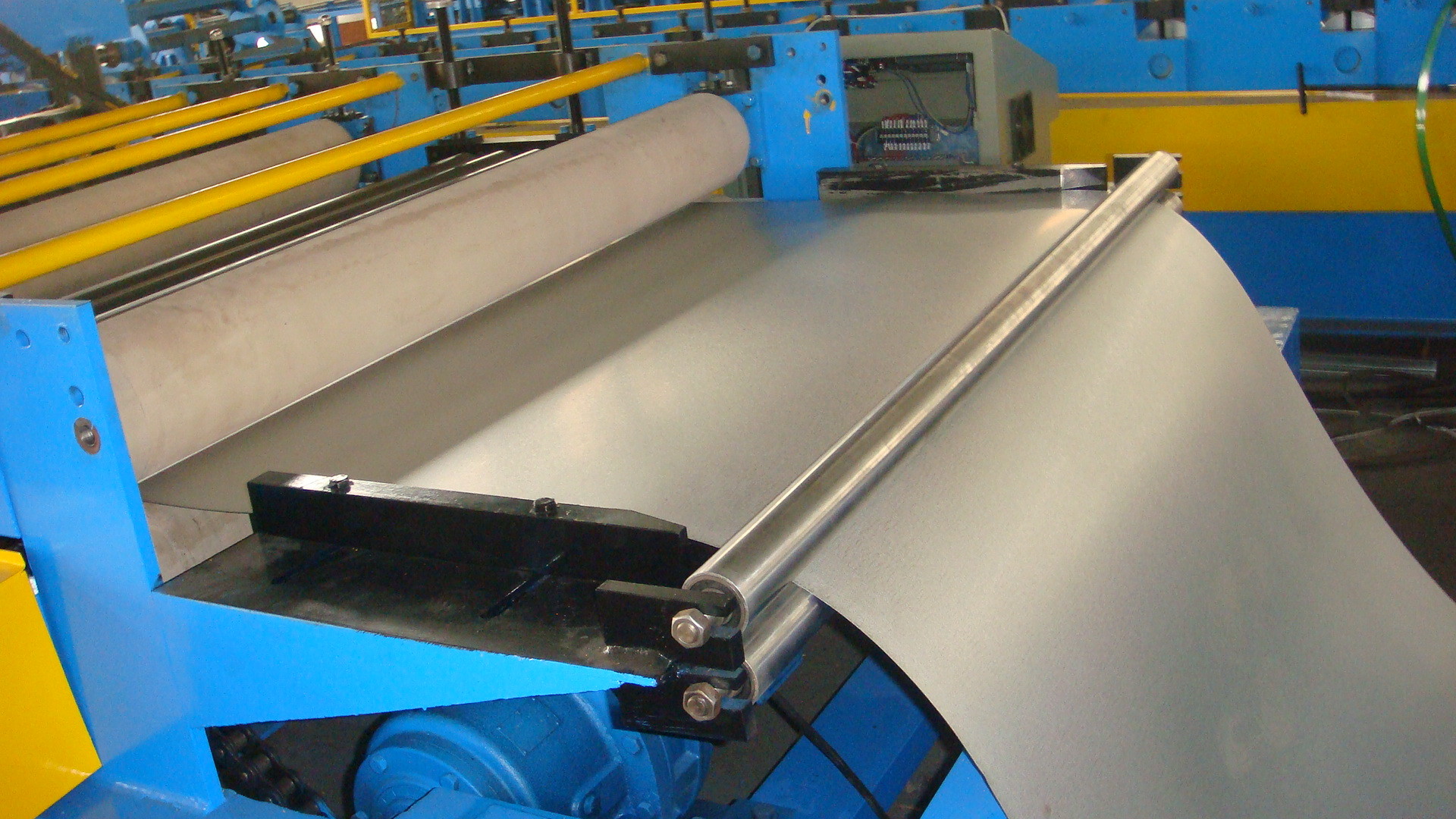 Automatic Rolling Shear Steel Slitting Line Zinc Plating Roll Sheet