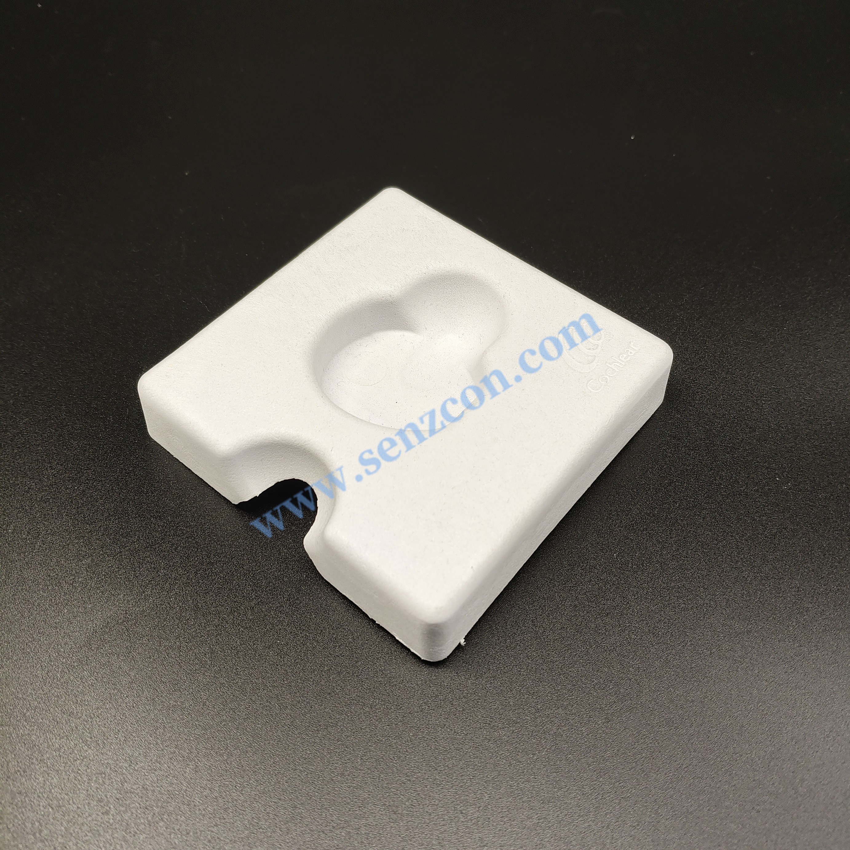High-end jewelry pendant with a white pulp molding base, made by wet pressing of plant fibers, degradable, recyclable, and compliant with the plastic