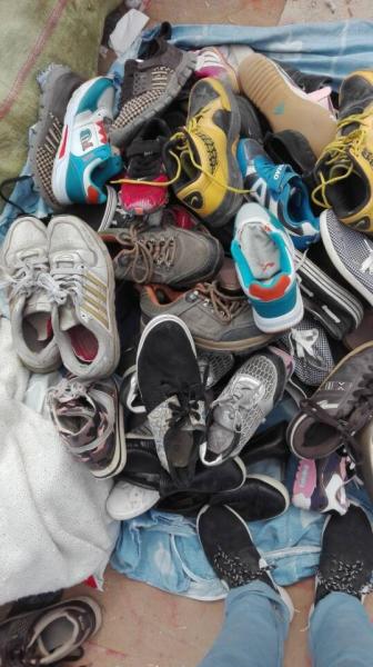 Buy cheap sorted used shoes for men woman children from wholesalers