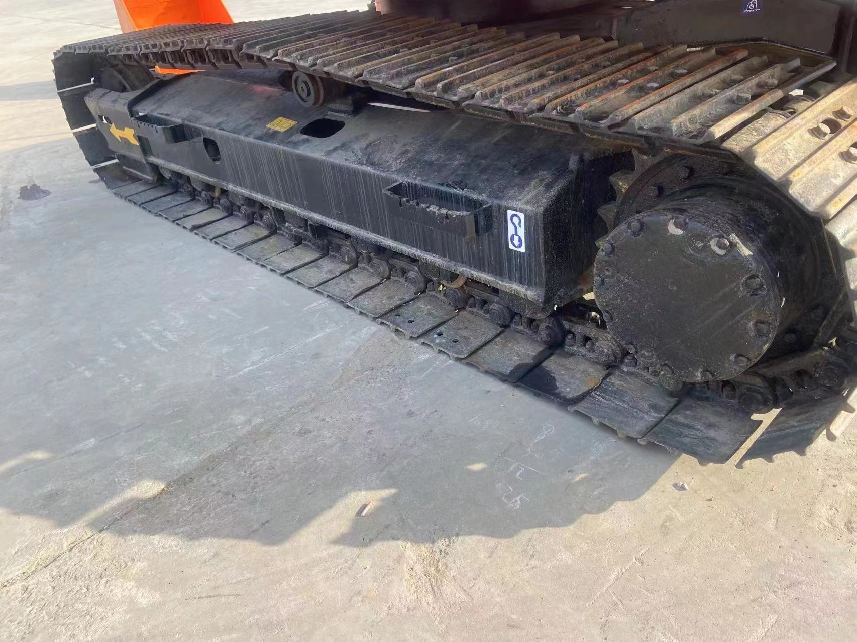 Second Hand 12 Ton Hitachi Excavator EX120-5 In Shanghai Original Hydraulic Cylinder