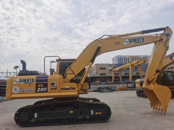 Buy cheap Used High Quality Crawler Excavator Komatsu PC200-8 on Sale, Secondhand Komatsu 20 Ton Track Digger from wholesalers