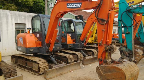 Doosan mini excavator for sale,Doosan DH60 excavator,Doosan excavator(call 0086