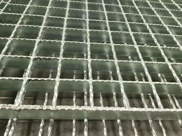 Buy cheap Long Lasting Performance Drainage Serrated Steel Grating 35mm Bearing Bar Spacing from wholesalers