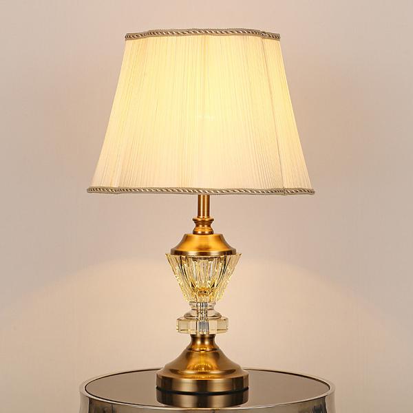 Buy cheap Crystal table lamp wedding hotel bedroom bedside light modern bedside modern crystal table lamp(WH-MTB-30) from wholesalers