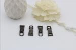 Design zinc alloy matte gunmetal color can activity square shape zipper puller
