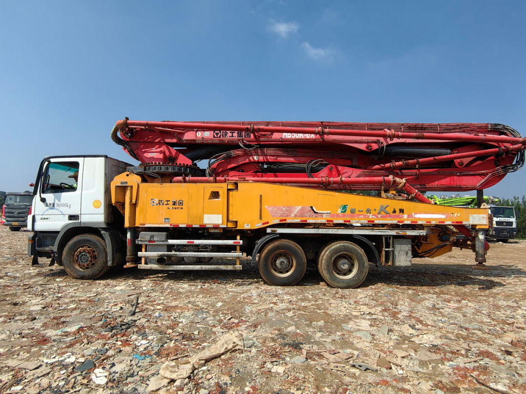 Chassis of Xg 50-Meter Concrete Pump Truck Benz in 2014