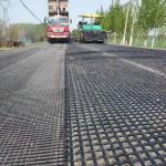 Onsite Inspection 100kn Fiberglass Geogrid Coated Bitumen for Road and Bridge