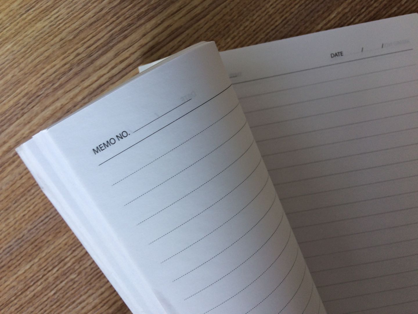 Cream Woodfree Offset Paper for Notebook 98%-110% Brightness Industrial Chemical
