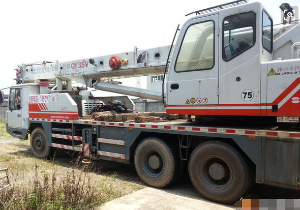 Chinese Zoomlion Used Mobile Crane Used QY35V/QY130H Truck Crane