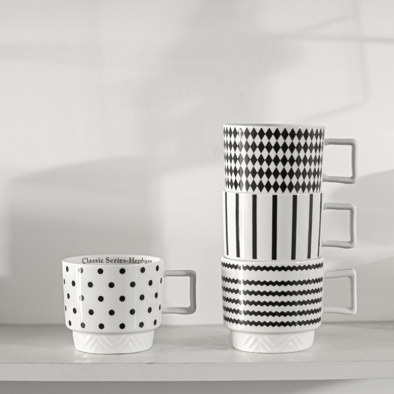 Luxury European Porcelain Dinner Set Technique Under Glazed Ceramic Dinnerware