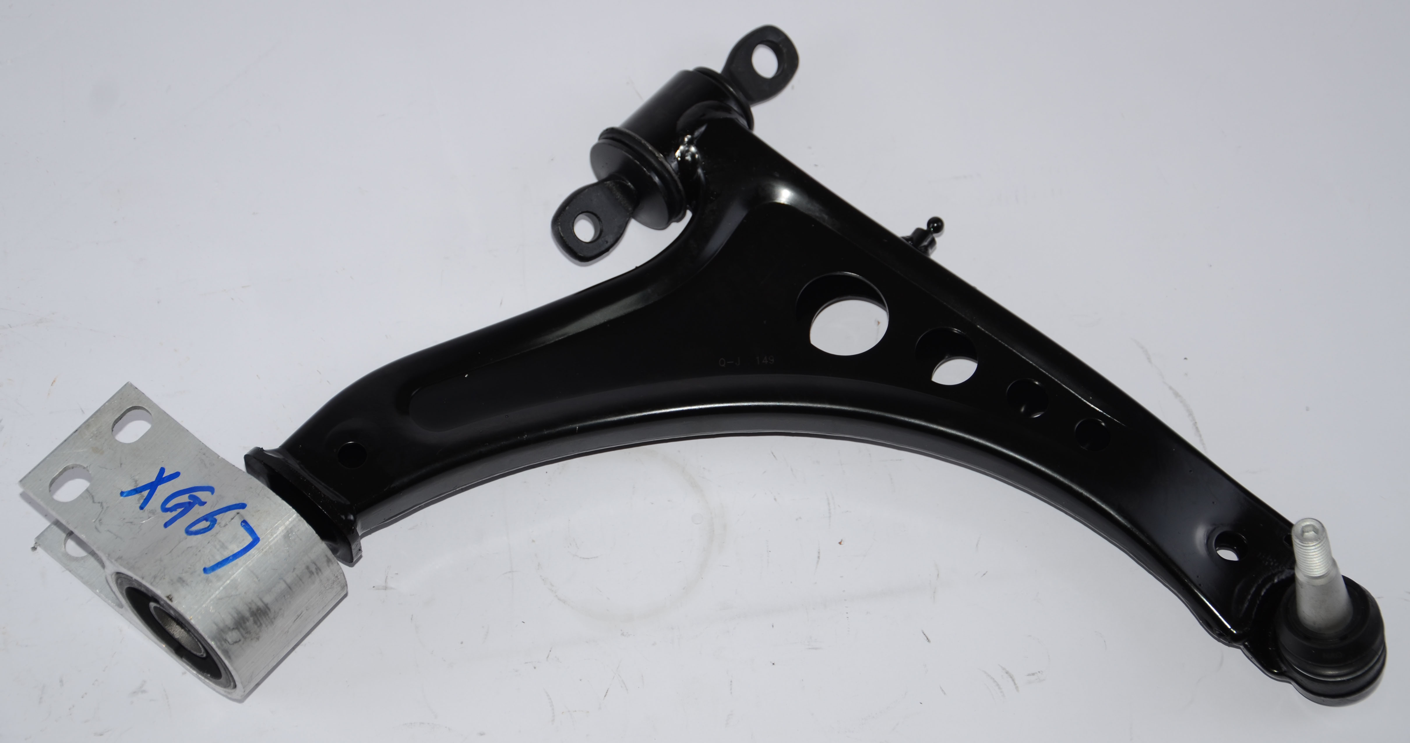Left Front Lower Control Arm for Chevrolet Malibu 23421069 OEM Standard 84550244 84664618
