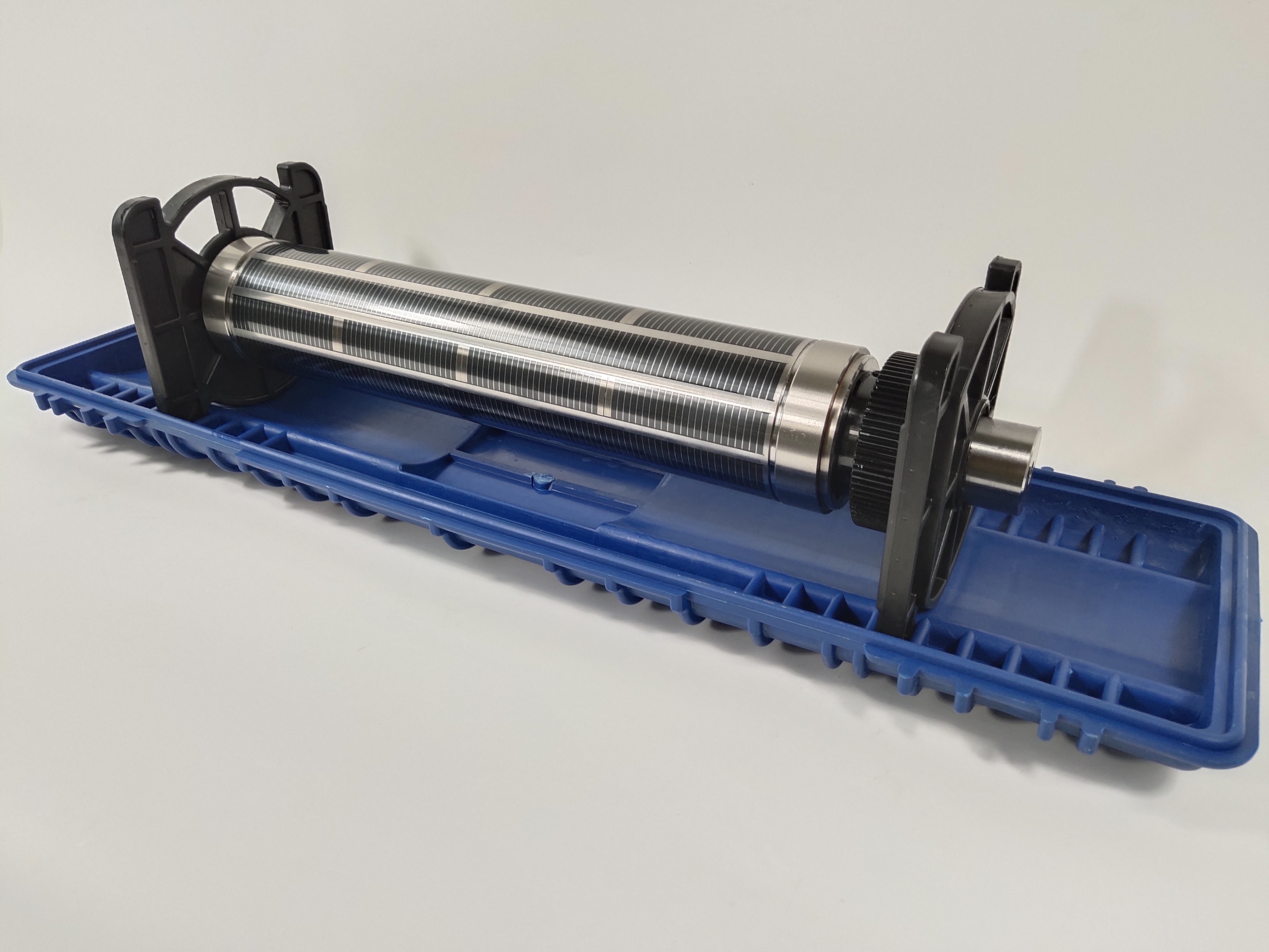 Blue Roll Packaging Box Plastic Crate For Solid Rotary Die Cutting Cylinder Roll