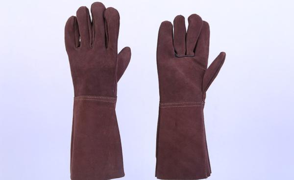 Buy cheap Welding Gloves Two-Layer Full Cowhide Welding Gloves Thick Wear-Resistant And Heat-Insulating Labor Protection Gloves from wholesalers