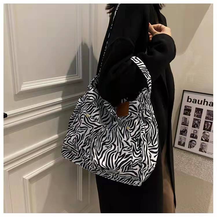 Women Leopard Printing Eco Canvas Bags Animal Pattern Zebra Lady Tote Bags